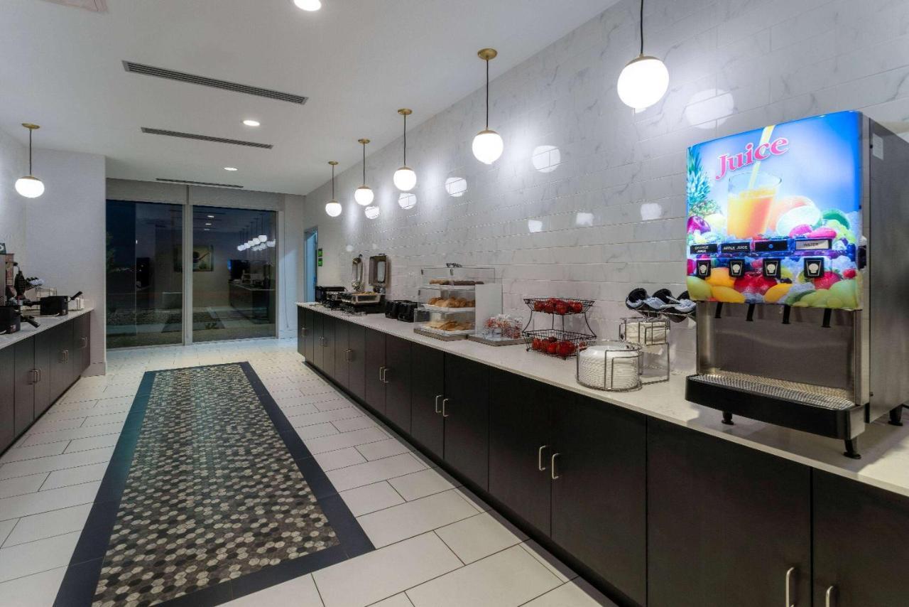 La Quinta Inn & Suites By Wyndham Maricopa Copper Sky Extérieur photo